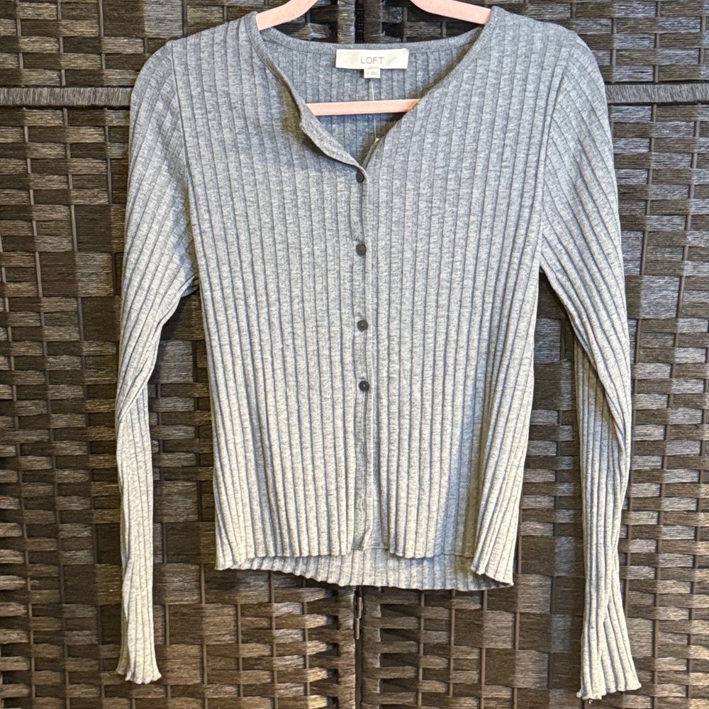 LOFT Light Gray Ribbed Cardigan Button Down Gray Sweater Size Medium